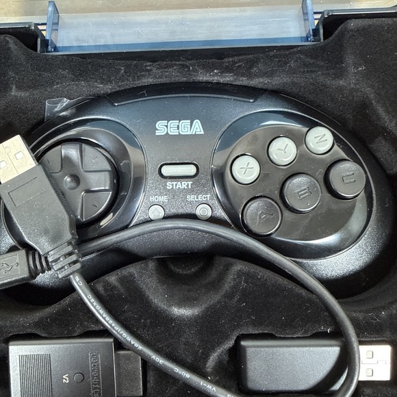 Retro-Bit 2.4 GHz Wireless Controller 8-Button Sega Saturn Genesis Mini V2 Black - Picture 7 of 10